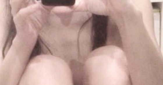 Roser Amills Selfie Desnuda