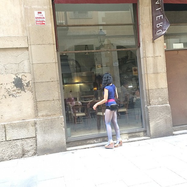 roser amills piernas shorts muy cortos born