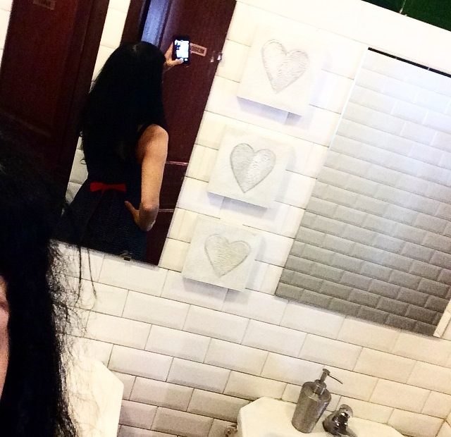 En Paris Amills Public Wc