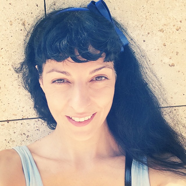 Foto Roser Amills Lazo Azul Diadema