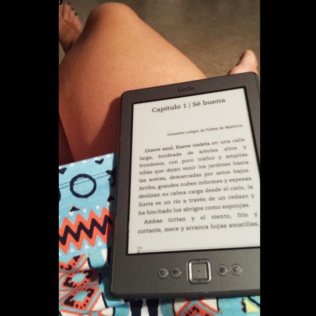 La gran Marta Rosell está leyendo #sébuena este verano y la magia ya ha empezado a hacerle efecto!!!!