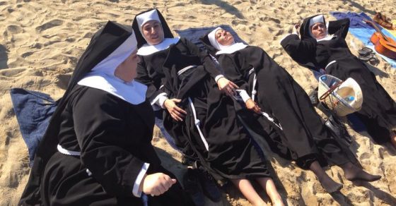Monjas Sisters Act Barcelona Playa