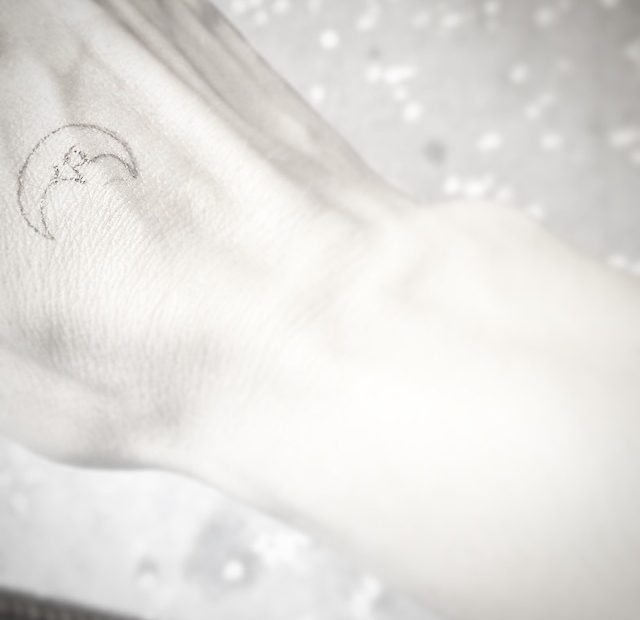 Roser Amills Con Sello Del La Discoteca Magic De Barcelona