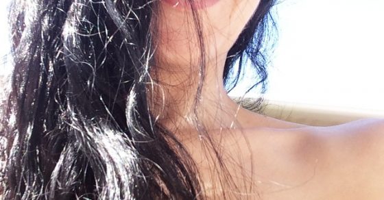 Roser Amills Desnuda Selfie Playa Primer Plano