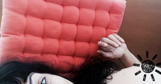 Roser Amills Desnuda Tumbada Balcon Del Poblenou