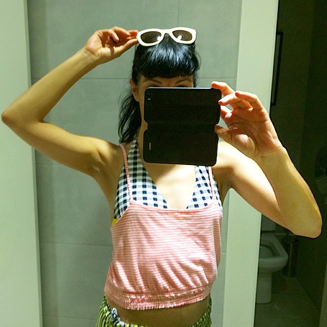 Roser Amills Gafas De Sol Selfie Espejo