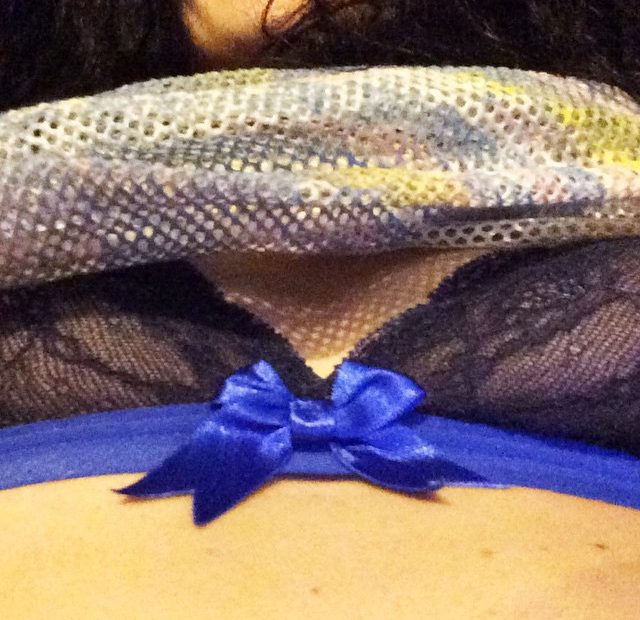 Escote De Roser Amills Sujetador Lazo Azul