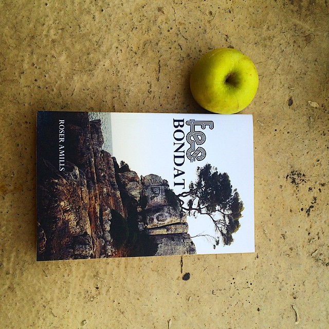 Fes Bondat De Roser Amills Novela Con Manzana
