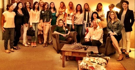 Foto De Grupo Sergio Haimovich Y Roser Amills Durante Encuentro Bloggers De Bayer