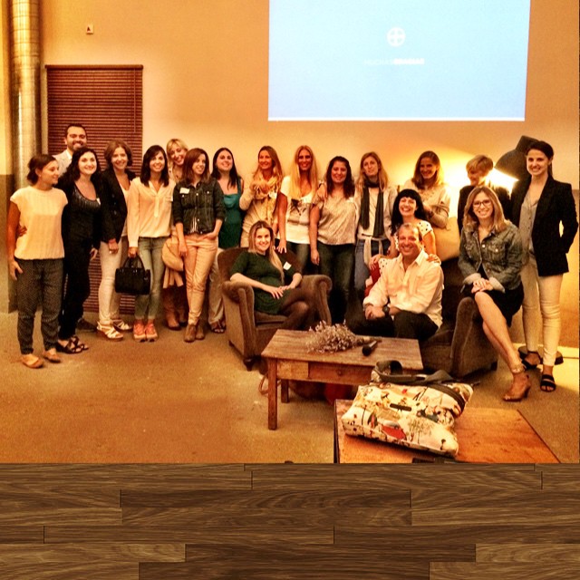 Foto De Grupo Sergio Haimovich Y Roser Amills Durante Encuentro Bloggers De Bayer