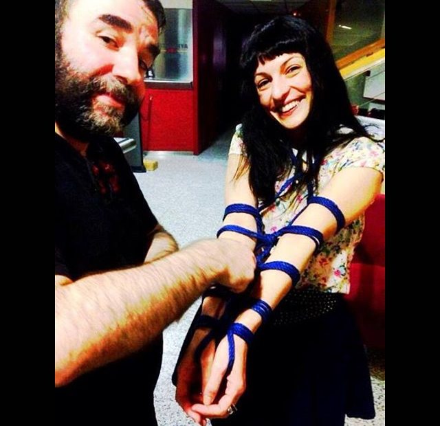 Performance Bondage A Catalunya Radio Roser Amills I Josep Lapidario 2013
