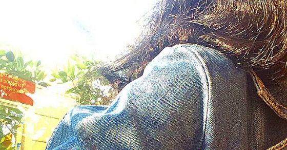 Roser Amills De Espaldas