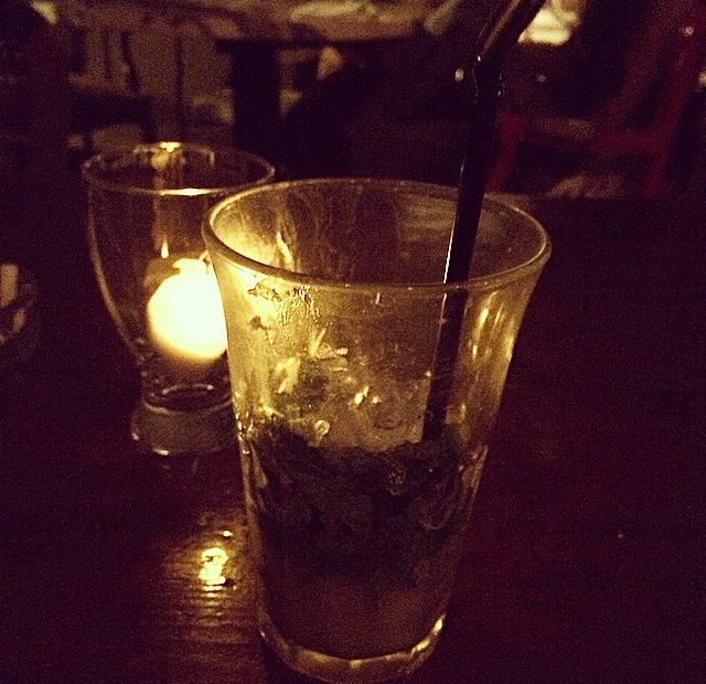 Coctel En El Restaurante Hindu Surya De Barcelona