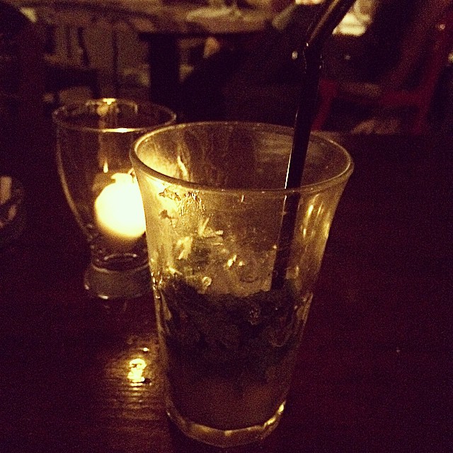 Coctel En El Restaurante Hindu Surya De Barcelona