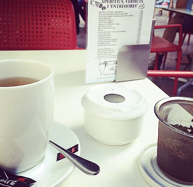 Desayuno En El Pepa Tomate Terraza Roser Amills