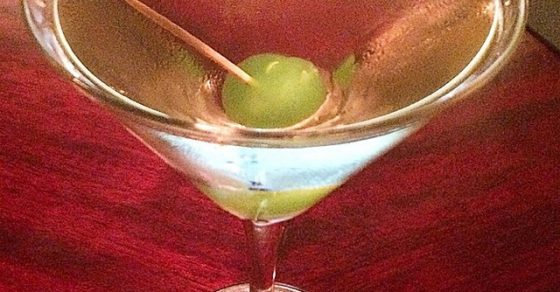 Dry Martini Con Oliva