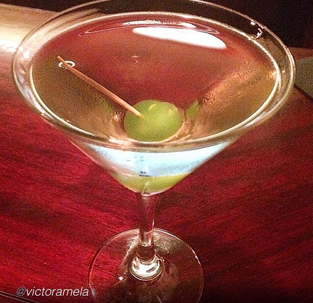 Dry Martini Con Oliva