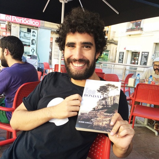 lector de se buena de roser amills terraza pepa tomate barri de gracia