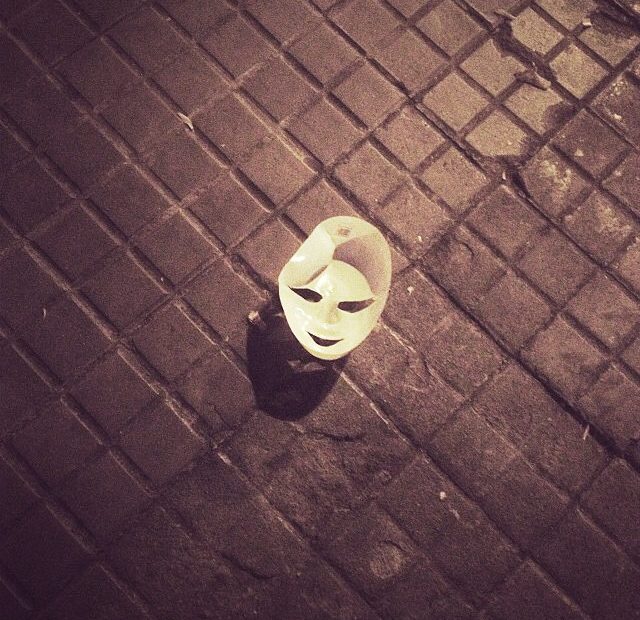 Mascara Blanca Suelo Barcelona