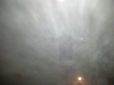 Performance Cildo Meireles Guerra Nuclear Barcelona