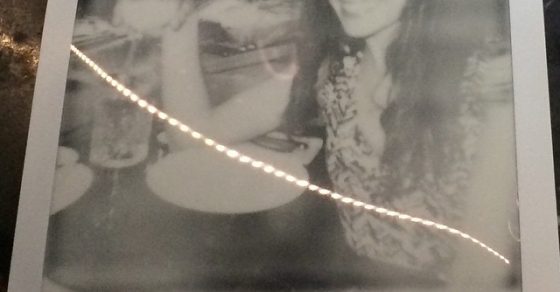 Polaroid De Roser Amills Fotografiada Por Victor Amela Blanco Y Negro