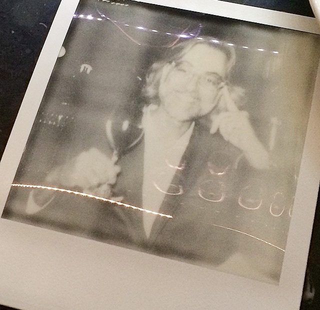 Polaroid De Victor Amela Fotografiado Por Roser Amills