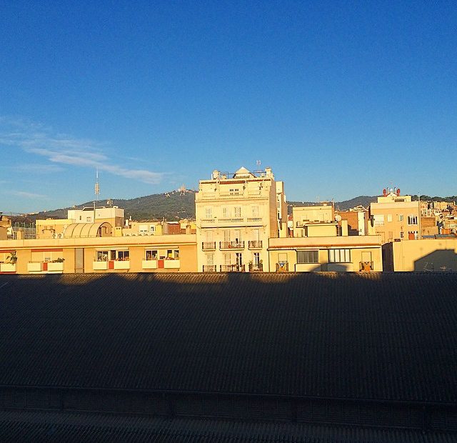 Amanecer Soleado Horizonte Barcelona