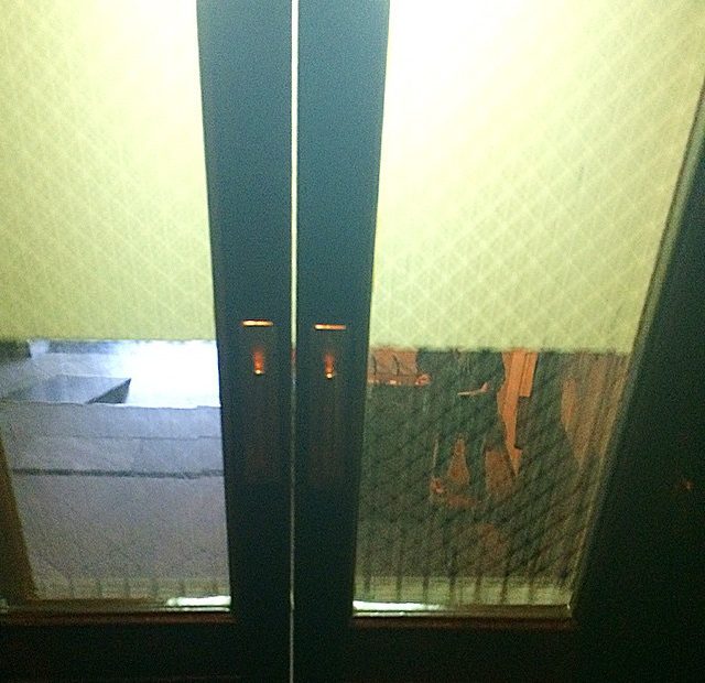 Ascensor Antiguo De La Agencia Literaria Sandra Bruna