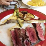Carne Hecha En Su Punto En El Restaurante La Dama De Barcelona