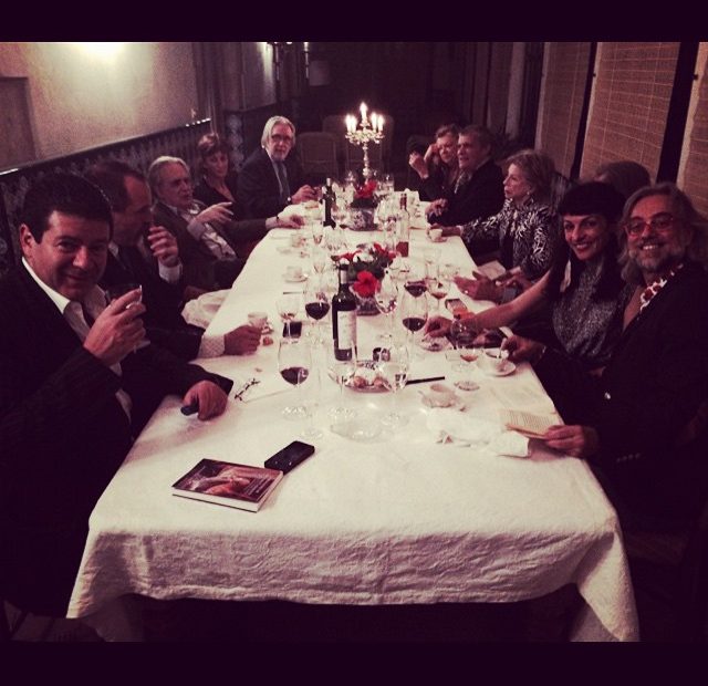 Foto De Grupo Cena Casanovista Roser Amills Victor Amela Noviembre 2014