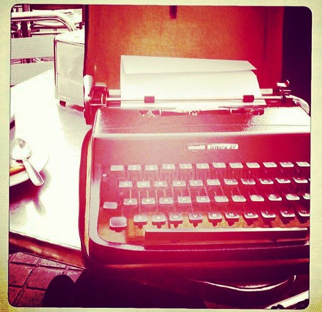 Maquina de escribir de roser amills