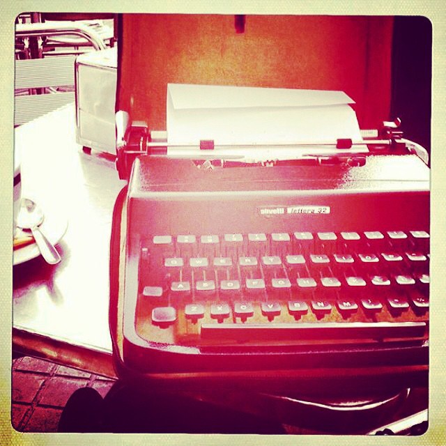 Maquina de escribir de roser amills