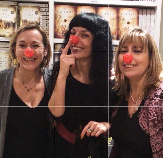 roser amills en la agencia literaria sandra bruna con nariz de payaso