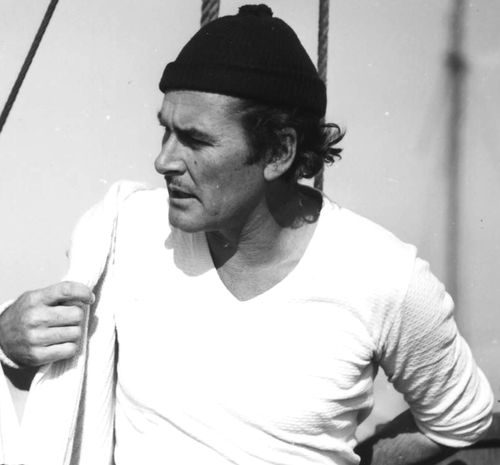 Errol Flynn aboard the Zaca, January 1948 boina