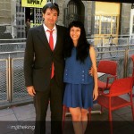 Roser Amills Con Un Lector