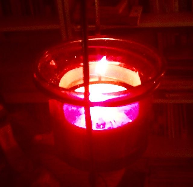 Vela Roja Buenas Noches