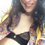 "Roser no cuelga fotos de sus tetas"... Y qué? :)) - Roser Amills, escritora mallorquina