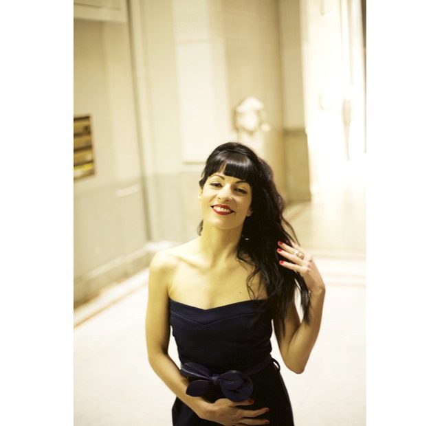 Roser Amills Por Guy Aelbrecht Hollywood