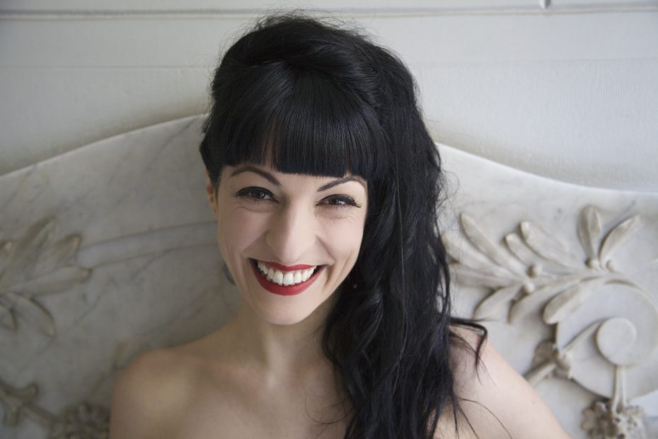 Roser Amills Retrato Del Fotografo Guy Aelbrecht