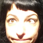 "Déjate ver sin maquillaje y te diré lo bella que eres" - Roser Amills, escritora mallorquina