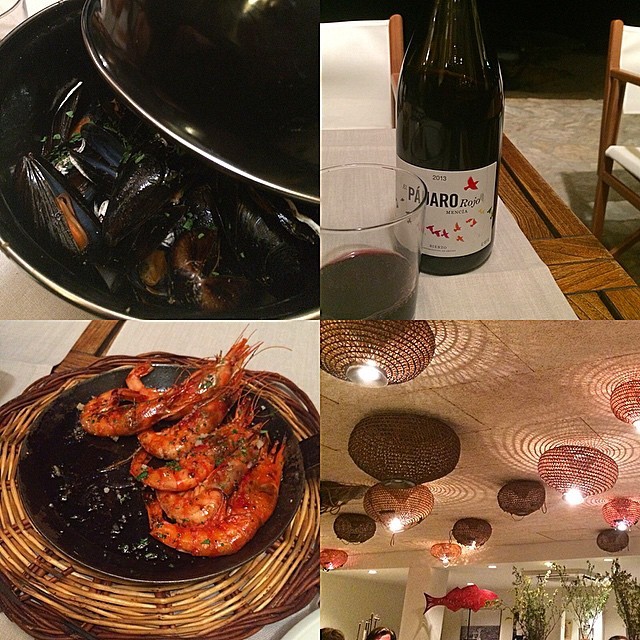 Collage d'un sopar de marisc: musclos, gambes i vi