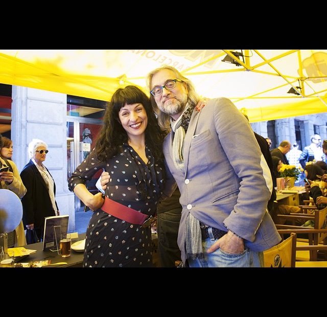 Roser Amills Y Victor Amela Sant Jordi