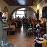 Ja hi som #festivaldepoesia de Sant Celoni @joseppedrals @PauGener @davidcc_01 @baix_montseny :)) - Roser Amills, escritora mallorquina