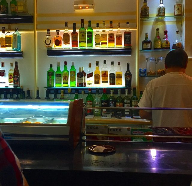 Bar 2