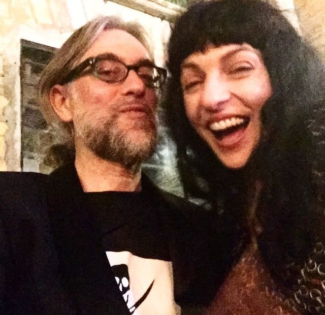 Roser Amills Y Victor Amela Risas