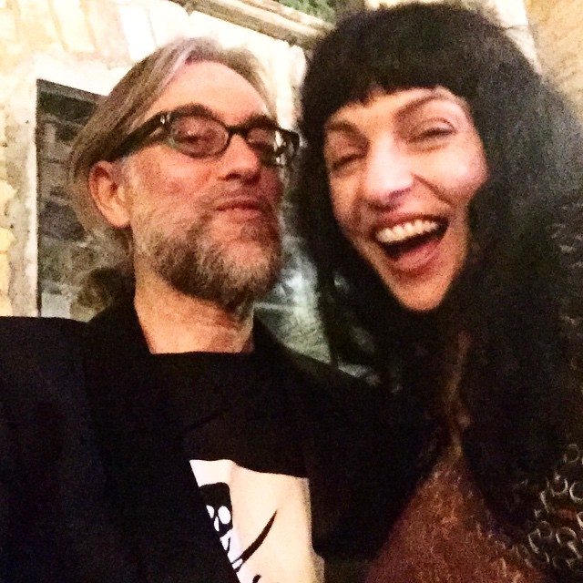 Roser Amills Y Victor Amela Risas