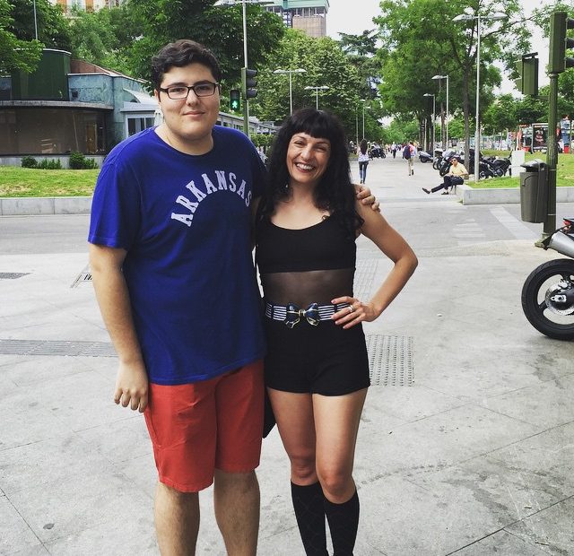 Roser Amills Con Un Lector En Madrid