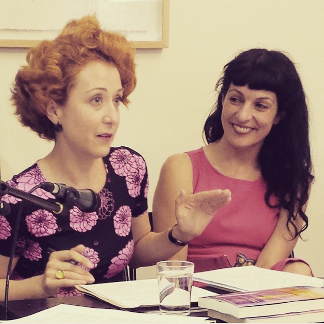 Roser Amills Y Georgina Sas Presentacion Terreno Los Oficios Terrestres