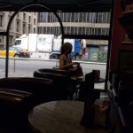 Hoy me he hecho la nighthawks de Hopper ;)) - Roser Amills, escritora mallorquina