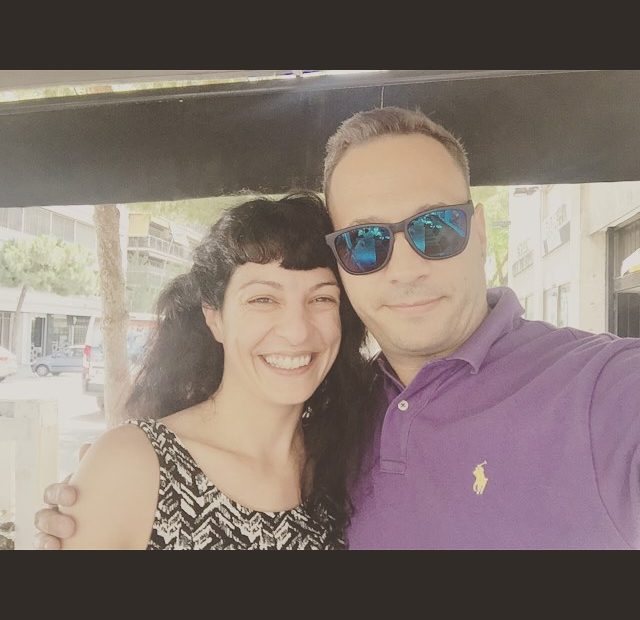 Roser Amills Con Un Lector En La Farga